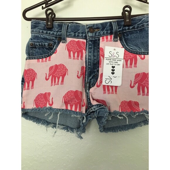 NWT Signature Levi Strauss Girls 12 Reg  Loose Fit Blue Denim Jean Shorts - Picture 1 of 9